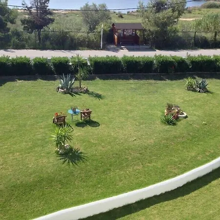 Aparthotel Maistrali Koukounaries