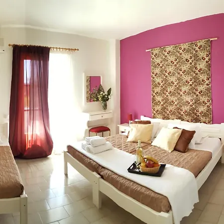 Maistrali 4* كوكونارييس