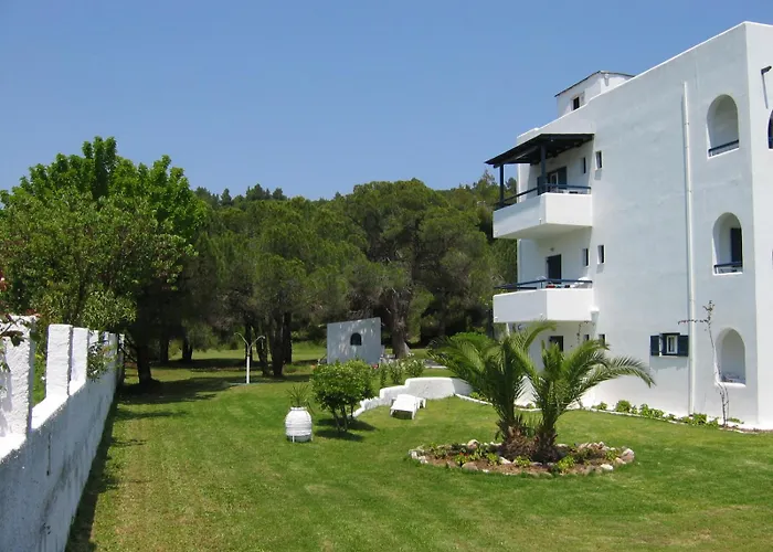 Maistrali Skiathos Апарт-отель 3*