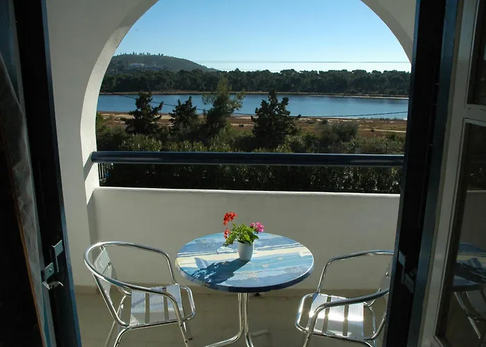 Maistrali Skiathos Кукунарис