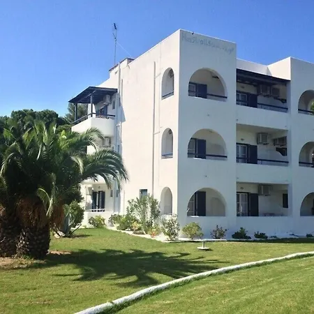 Maistrali Aparthotel Koukounaries