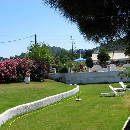 アパートホテル Maistrali Skiathos コウコウナリス